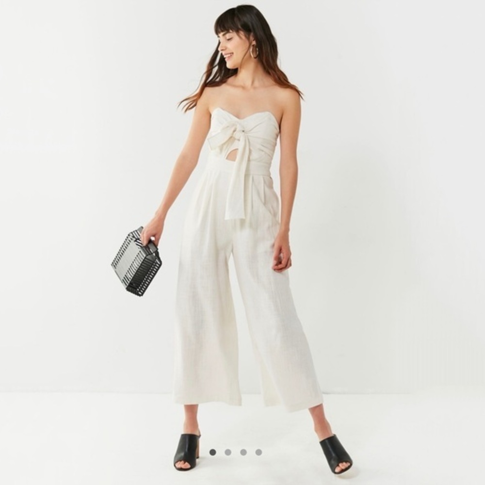 ASTR THE LABEL MARA BOW STRAPLESS JUMPSUIT